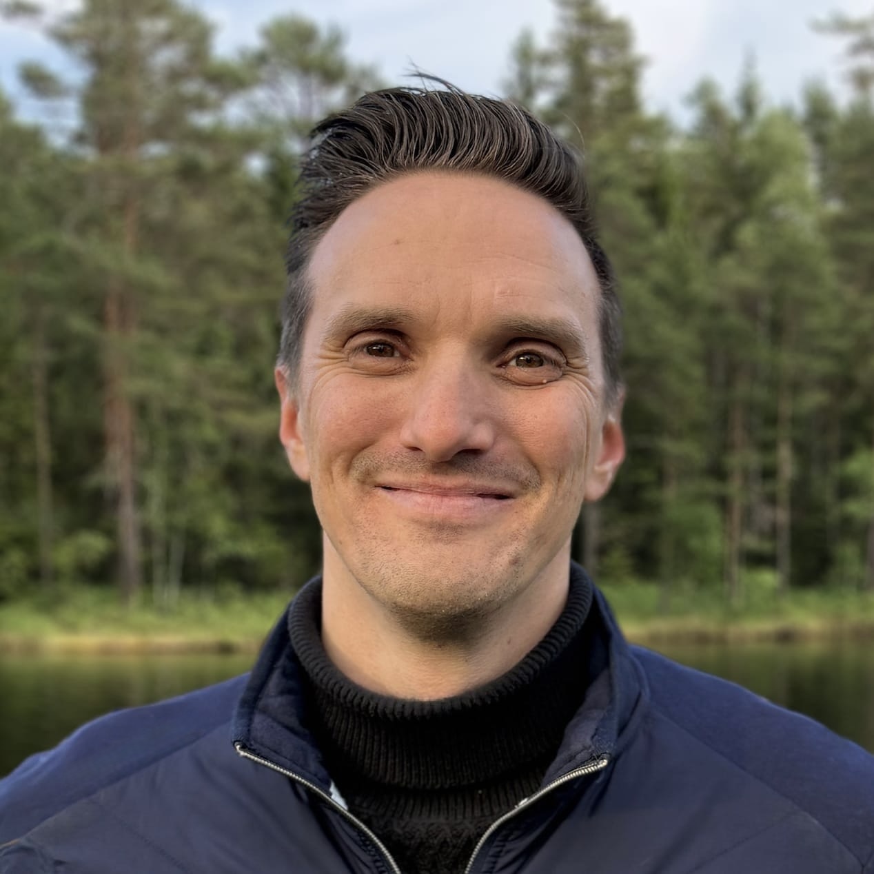 Headshot of John Wika Haakseth